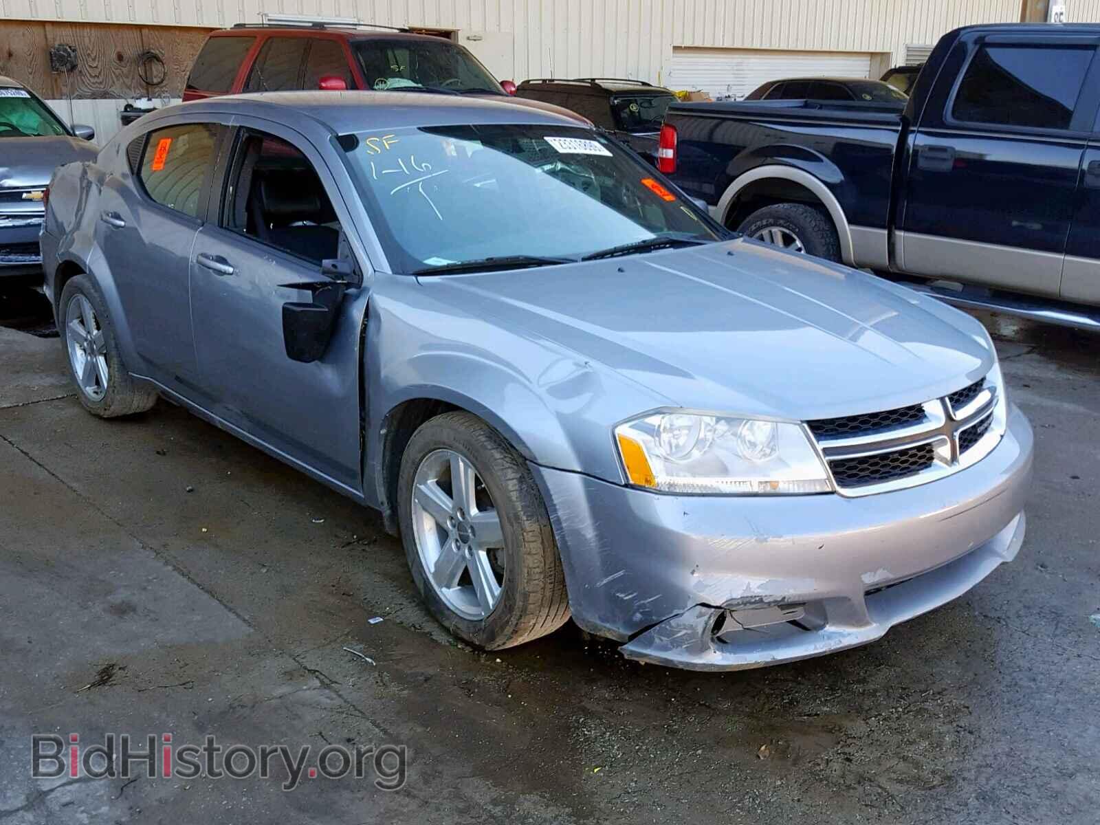 Photo  - DODGE AVENGER 2013