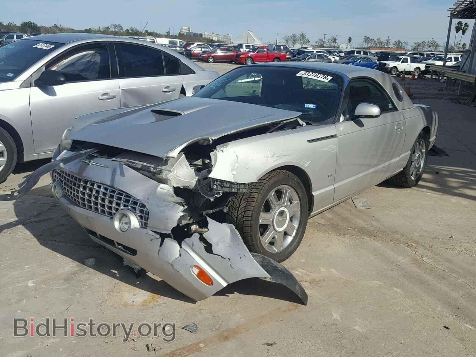 2004 FORD TBIRD - VIN: 1FAHP60A04Y109808 - Фото 2