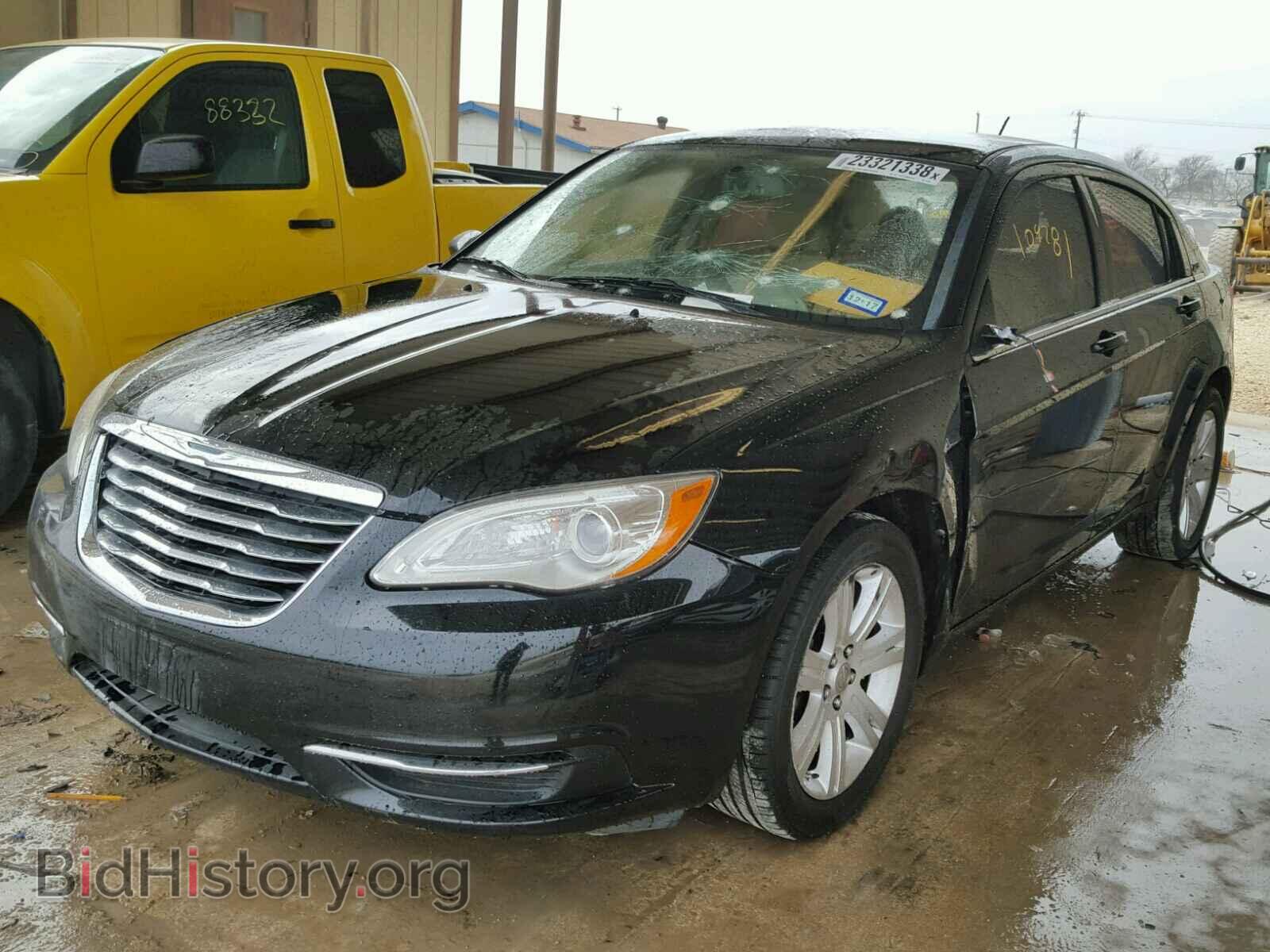 2013 CHRYSLER 200 - VIN: 1C3CCBBB2DN525072 - Фото 2
