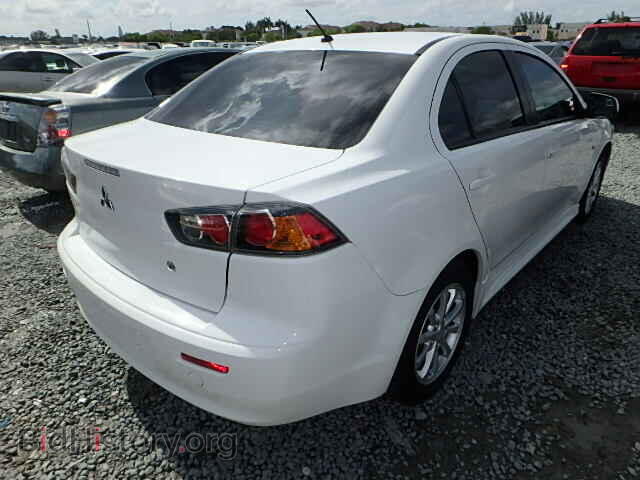 2011 MITSUBISHI LANCER - VIN: JA32U2FU6BU001554 - Фото 4