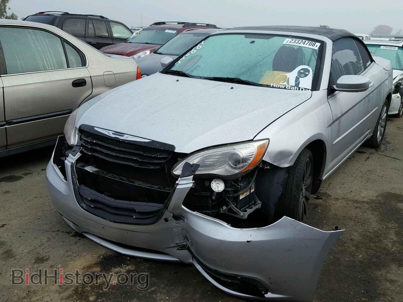 2011 CHRYSLER 200 - VIN: 1C3BC2EG1BN545720 - Фото 2