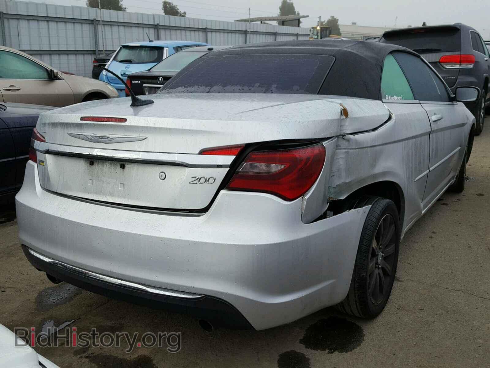 2011 CHRYSLER 200 - VIN: 1C3BC2EG1BN545720 - Фото 4