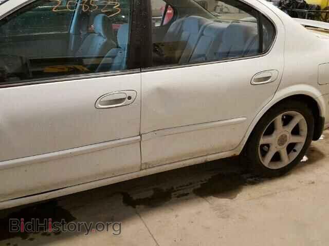 2000 NISSAN MAXIMA - VIN: JN1CA31A2YT015681 - Photo 9
