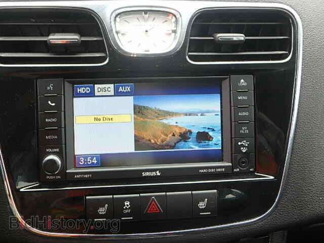 2012 CHRYSLER 200 - VIN: 1C3CCBCGXCN326666 - Фото 9