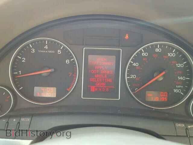 2005 Audi A4 (VIN WAUJC68E05A053617) — photo 8 of 10