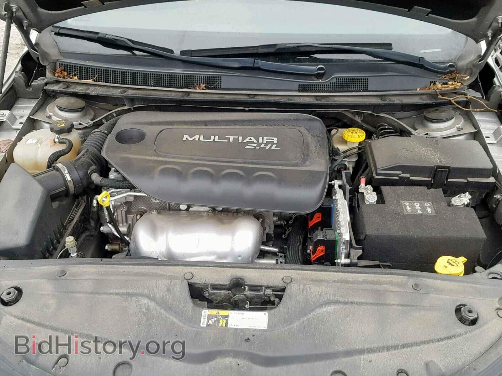 2016 CHRYSLER 200 - VIN: 1C3CCCABXGN191739 - Фото 6