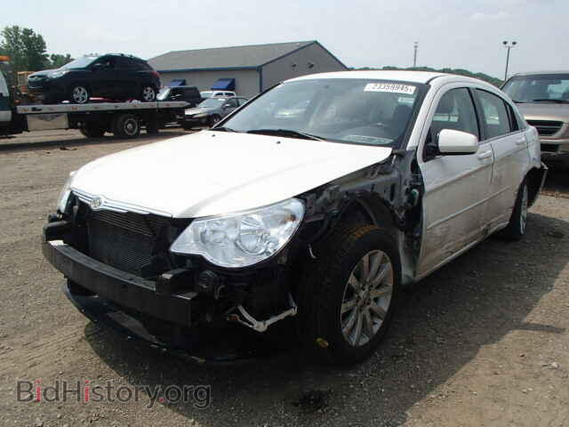 2010 CHRYSLER SEBRING - VIN: 1C3CC5FB6AN147829 - Фото 2