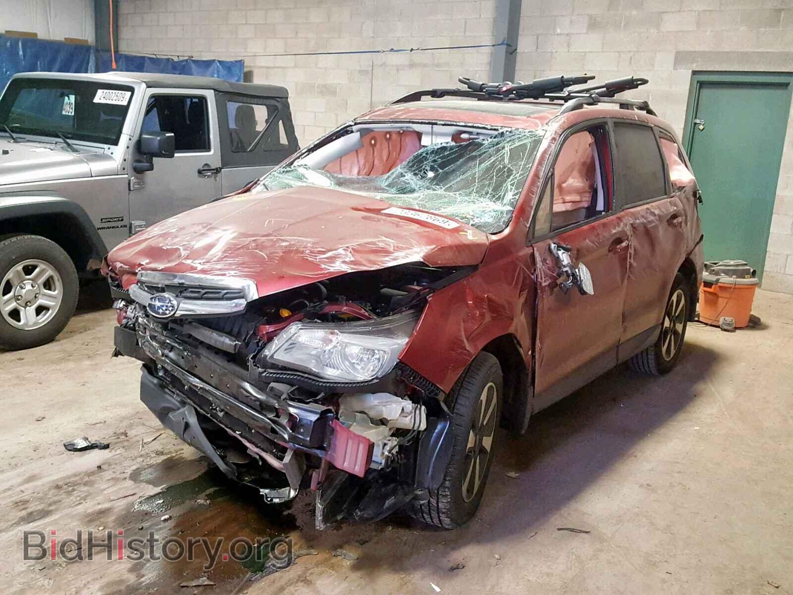 2017 SUBARU FORESTER - VIN: JF2SJAECXHH550142 - Фото 2