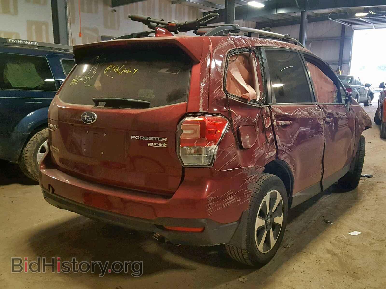 2017 SUBARU FORESTER - VIN: JF2SJAECXHH550142 - Фото 4