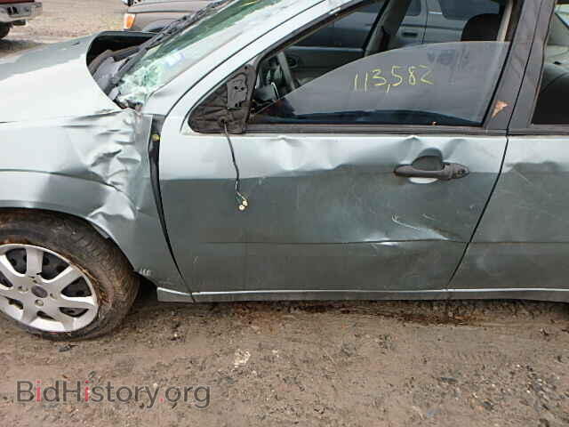 2005 FORD FOCUS - VIN: 1FAFP34N25W284819 - Фото 9