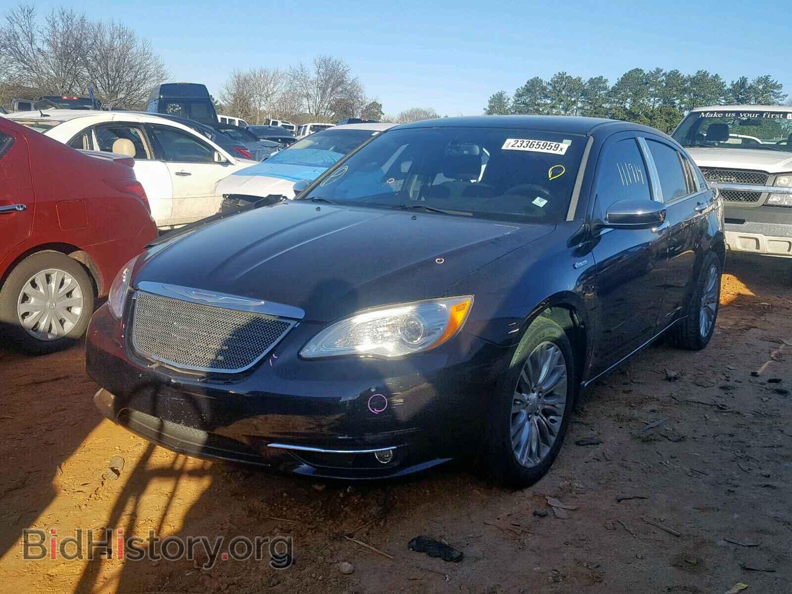 2011 CHRYSLER 200 - VIN: 1C3BC2FB1BN539550 - Фото 2