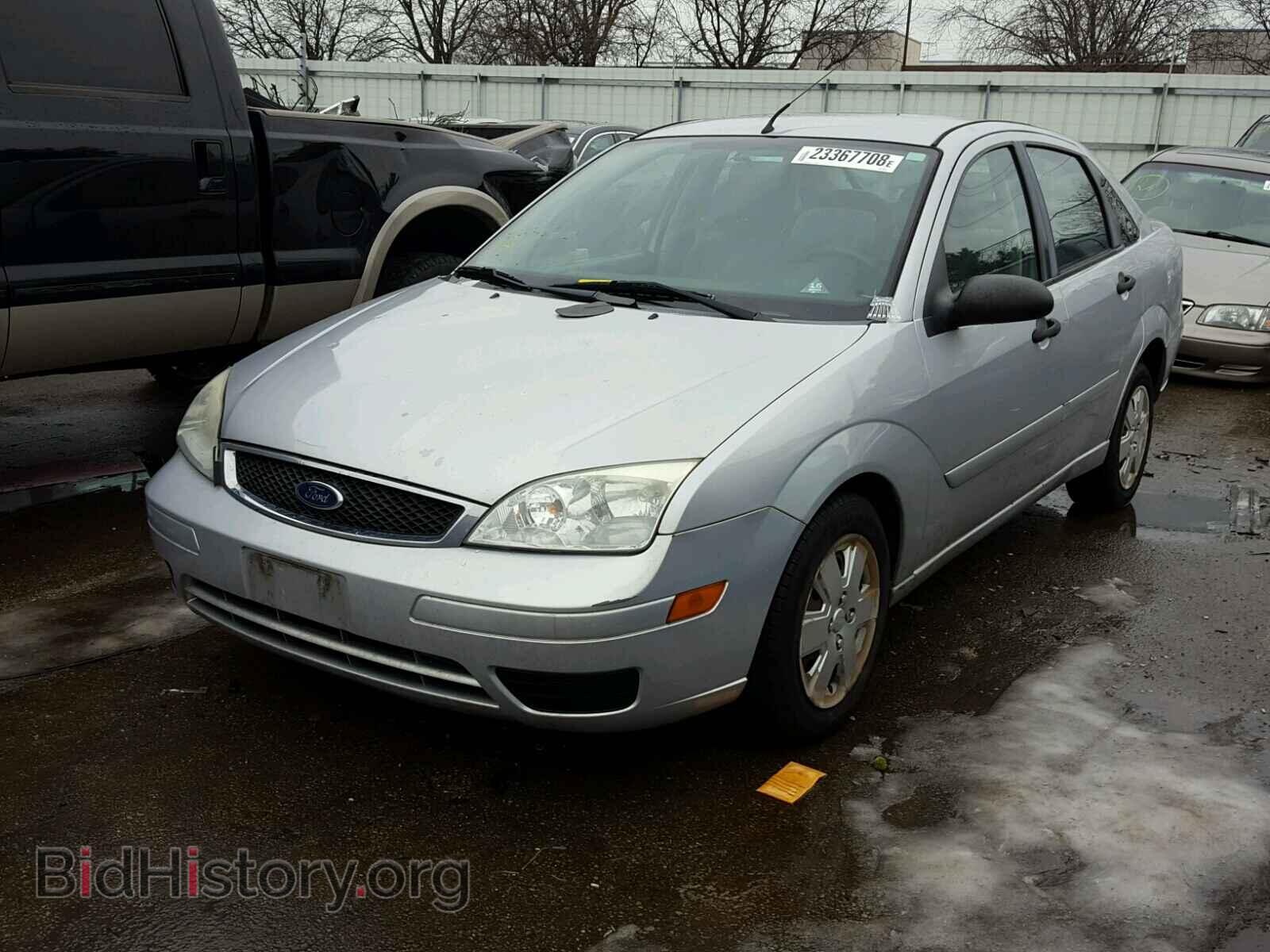 2007 FORD FOCUS - VIN: 1FAFP34N27W299727 - Photo 2