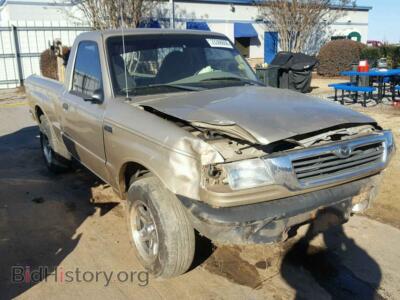 2000 Mazda B2500, золотистый — VIN 4F4YR12C8YTM14229, Copart