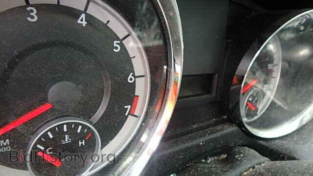 2011 DODGE CARAVAN - VIN: 2D4RN3DG3BR607104 - Фото 8