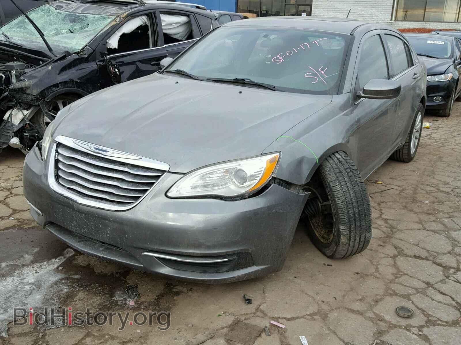 2011 CHRYSLER 200 - VIN: 1C3BC4FBXBN602320 - Фото 2