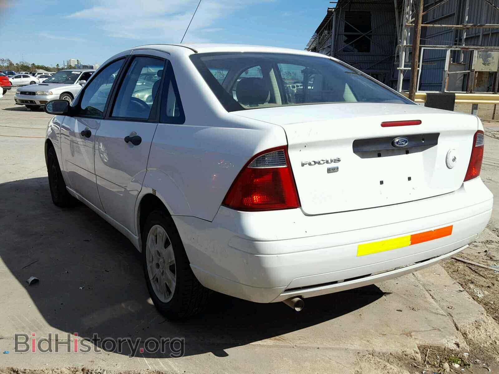2007 FORD FOCUS - VIN: 1FAHP34N27W331018 - Фото 3