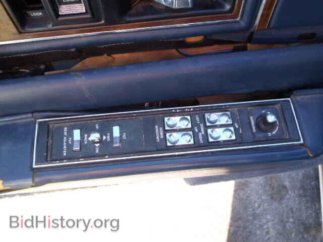 1992 CADILLAC DEVILLE - VIN: 1G6CD53B4N4225035 - Фото 9