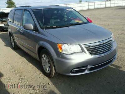 2015 Chrysler MINIVAN Town & COU, серебристый — VIN 2C4RC1BG2FR514526, Copart