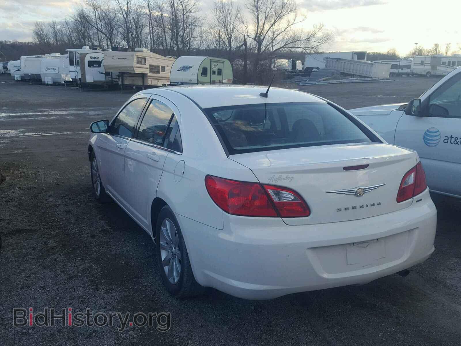 2010 CHRYSLER SEBRING - VIN: 1C3CC5FB8AN208680 - Фото 3
