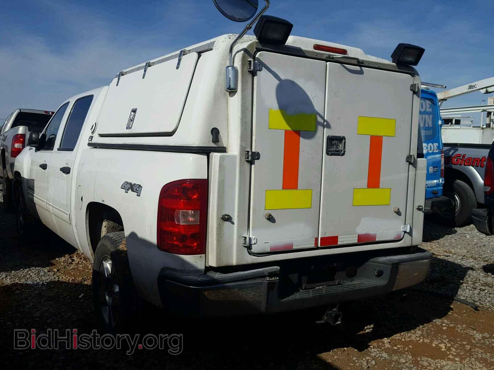 2011 CHEVROLET SILVERADO - VIN: 3GCUKUEJ9BG303605 - Фото 3