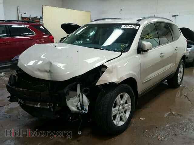 2009 CHEVROLET TRAVERSE - VIN: 1GNER23D09S174097 - Фото 2