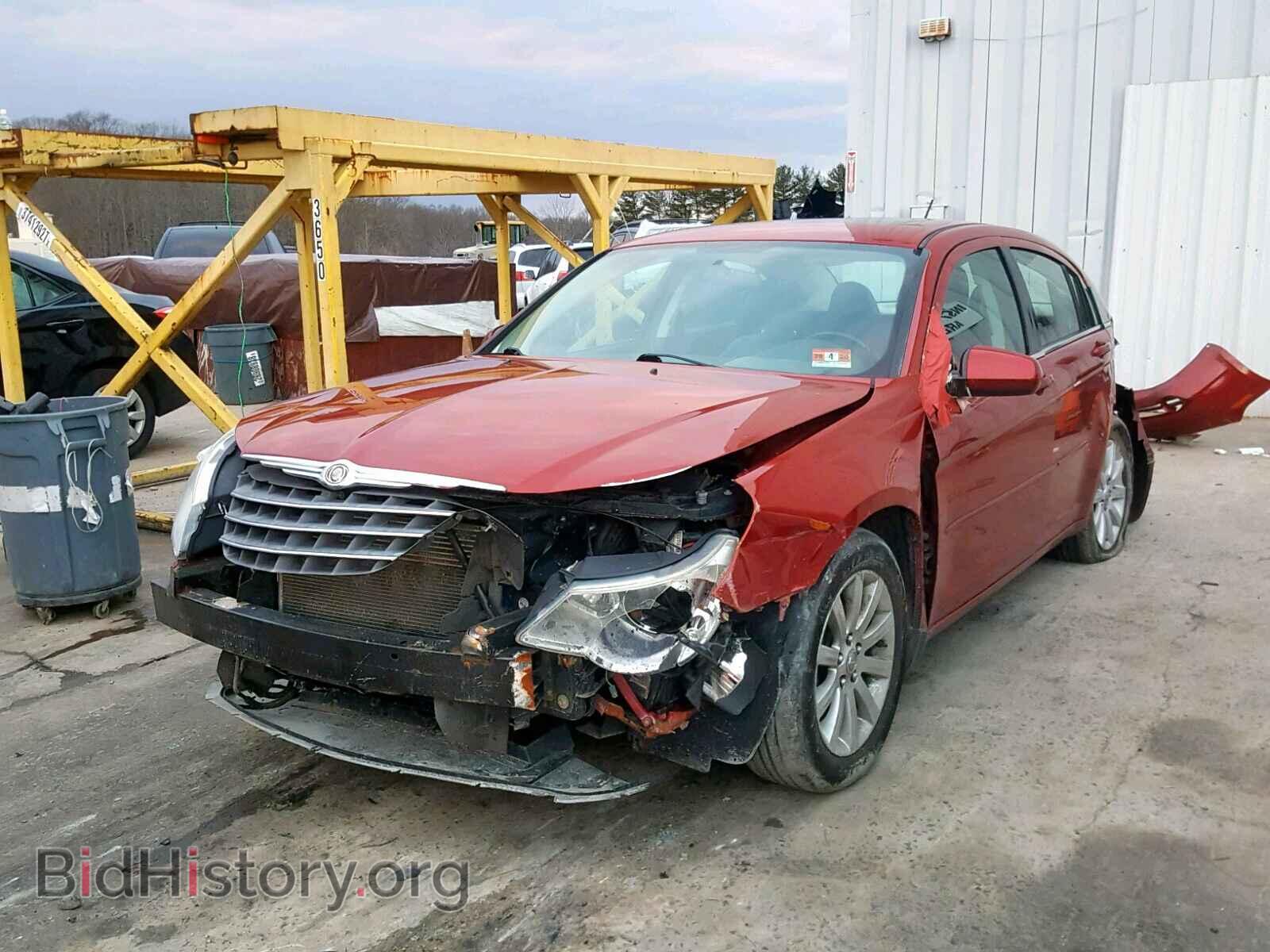 2010 CHRYSLER SEBRING - VIN: 1C3CC5FB7AN223333 - Фото 2