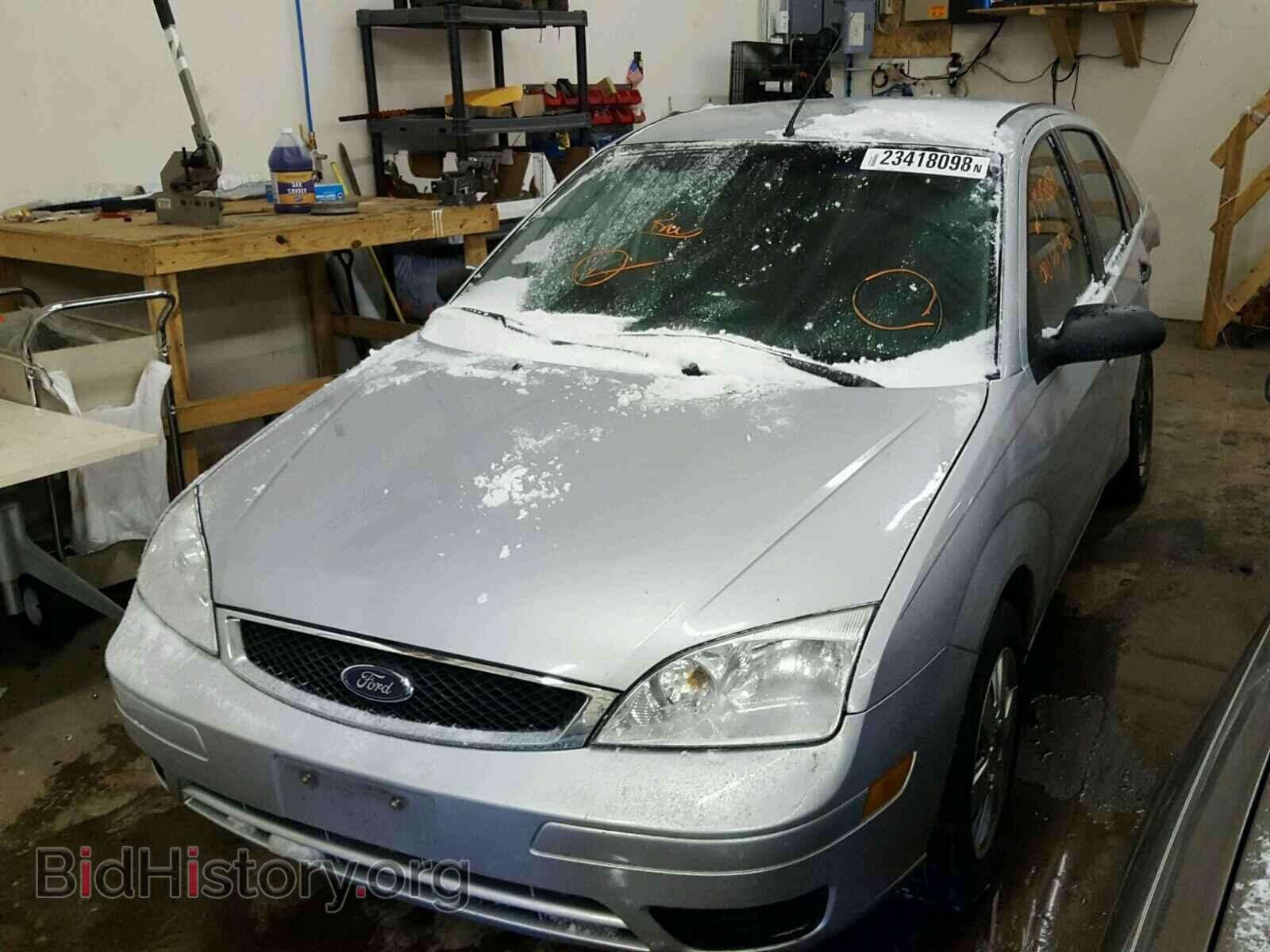 2007 FORD FOCUS - VIN: 1FAFP34N37W342133 - Фото 2