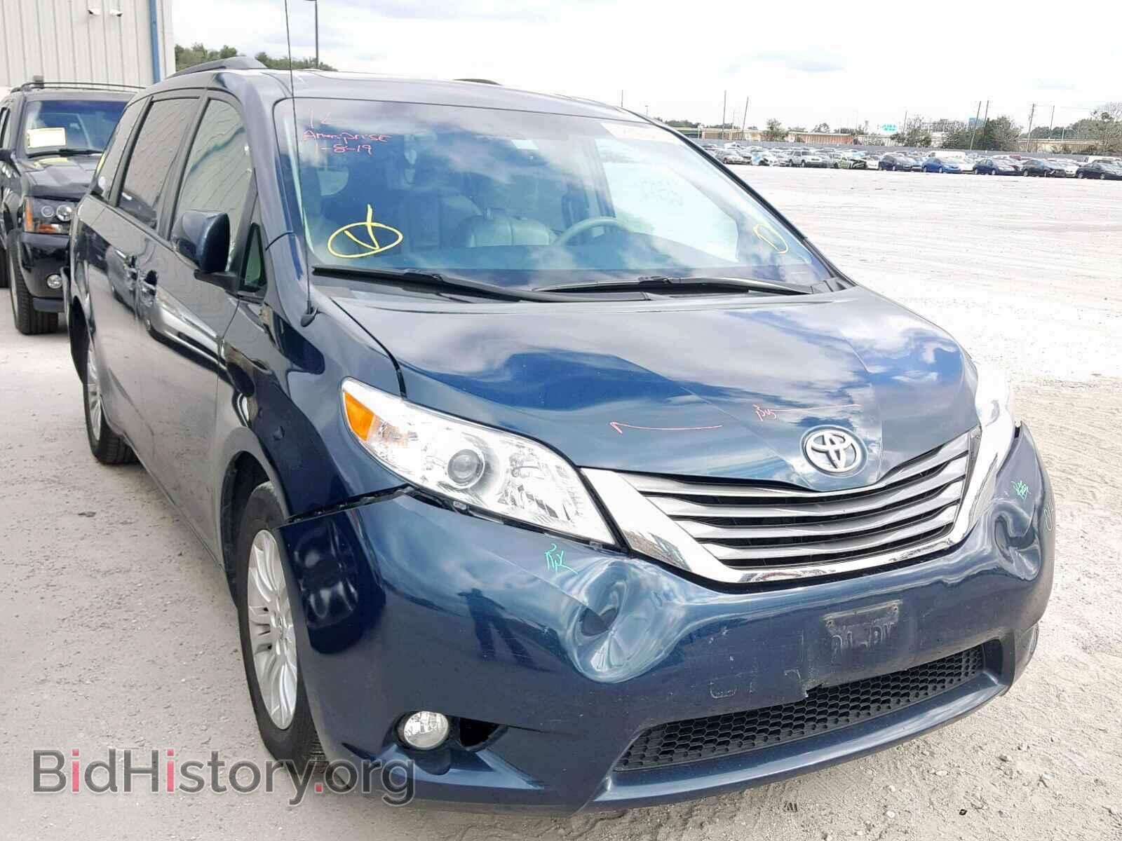 Photo 5TDYK3DC2CS262588 - TOYOTA SIENNA XLE 2012