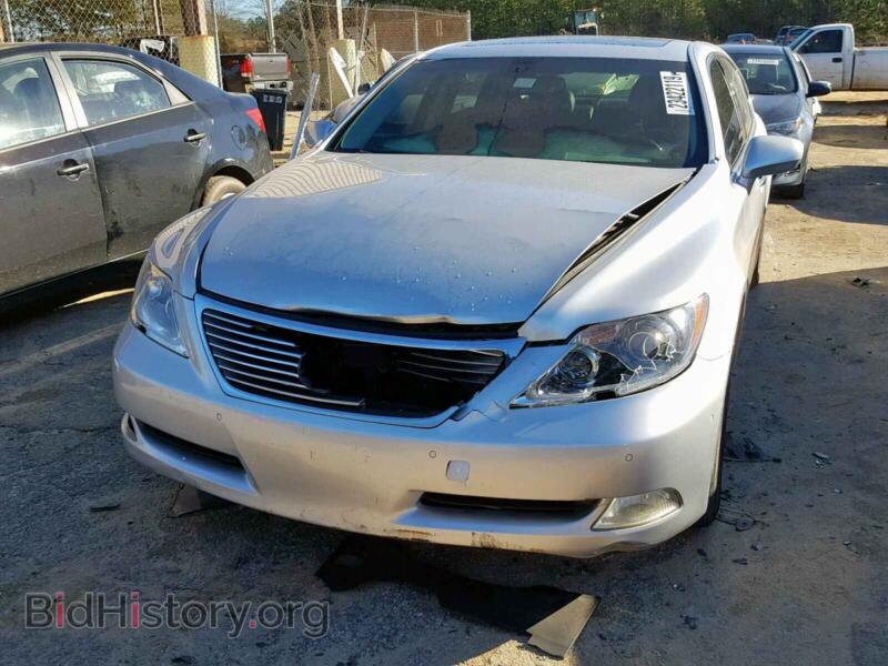 2007 Lexus LS460 (VIN JTHGL46F775001263) — photo 9 of 10