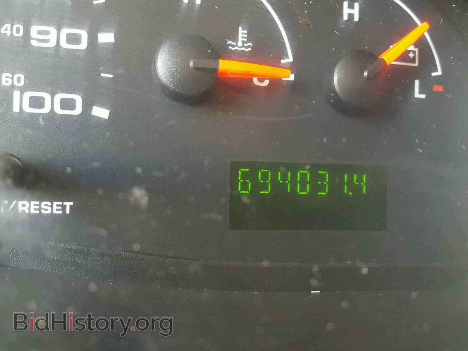 2004 FORD ECONOLINE - VIN: 1FMRE11W74HB06871 - Photo 8