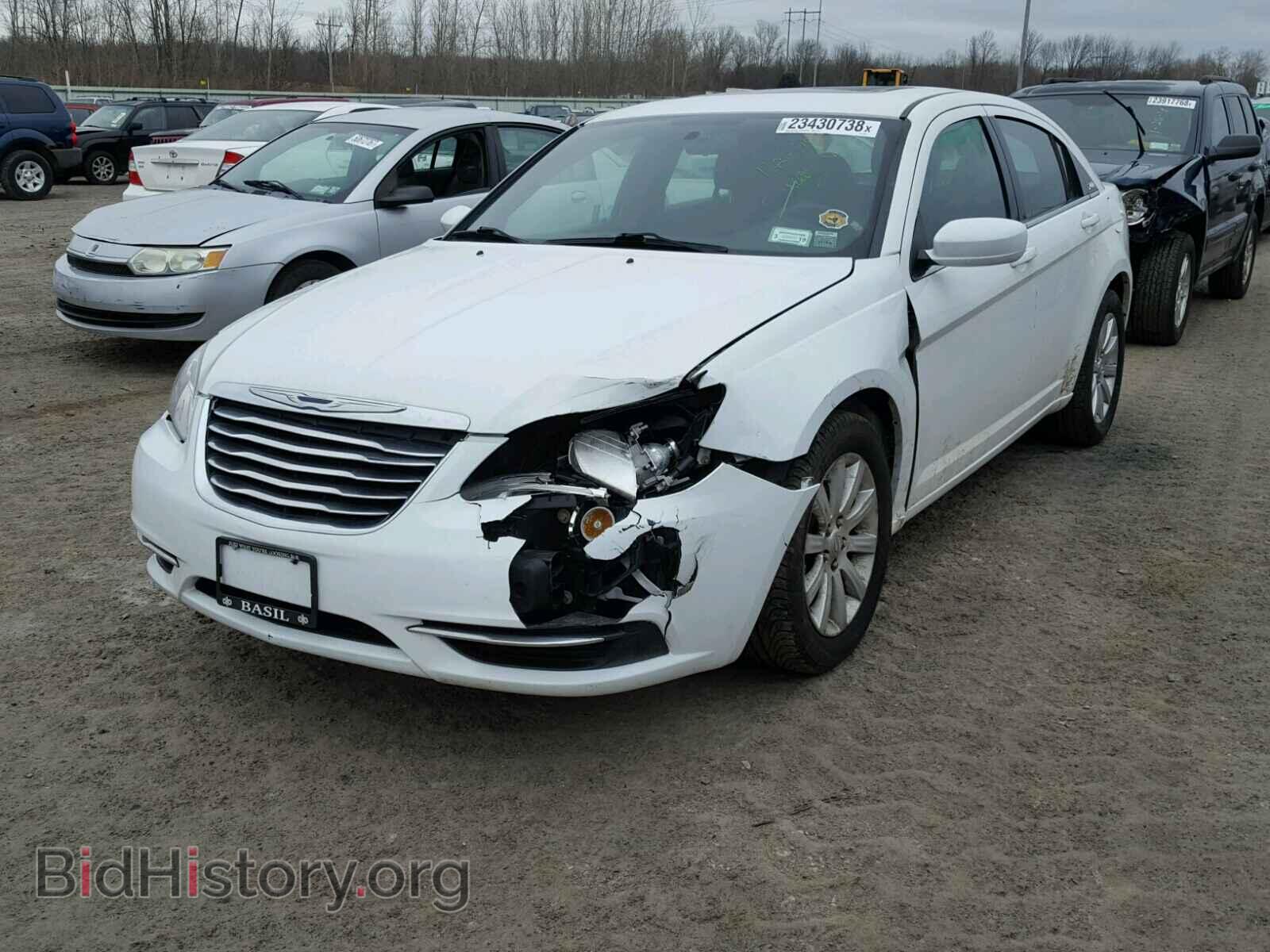 2011 CHRYSLER 200 - VIN: 1C3BC1FB0BN549870 - Фото 2
