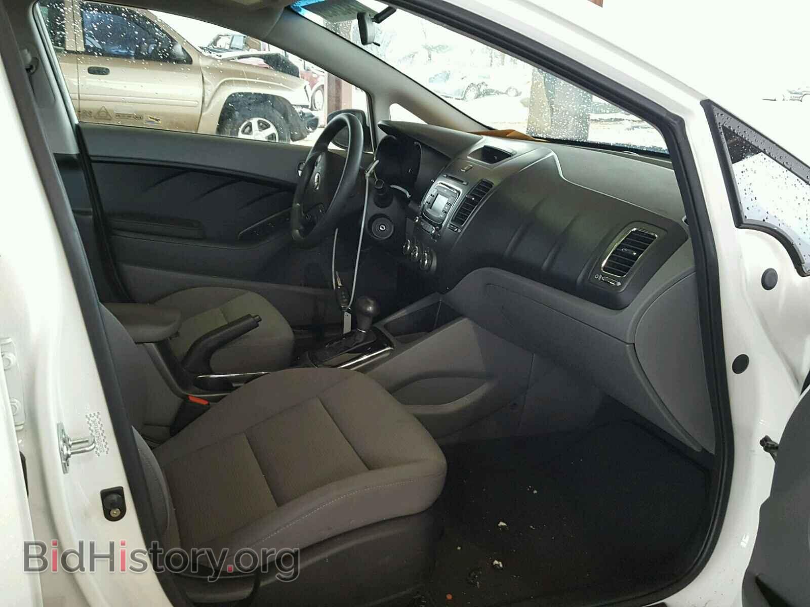 2017 KIA FORTE - VIN: 3KPFK4A73HE069002 - Фото 5