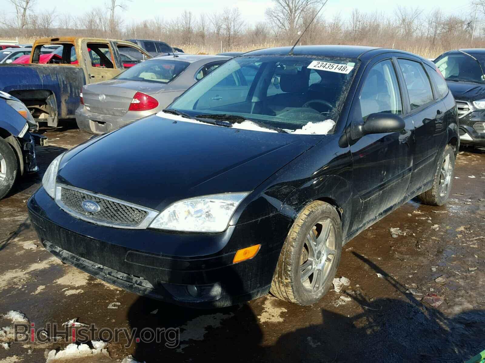 2007 FORD FOCUS - VIN: 1FAHP37N97W332405 - Photo 2