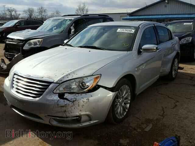 2012 CHRYSLER 200 - VIN: 1C3CCBCB0CN137657 - Фото 2