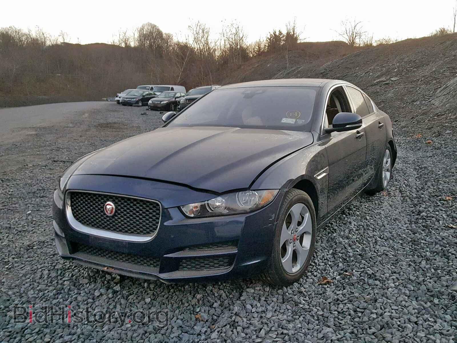 2017 JAGUAR XE - VIN: SAJAR4BG5HA975077 - Фото 2
