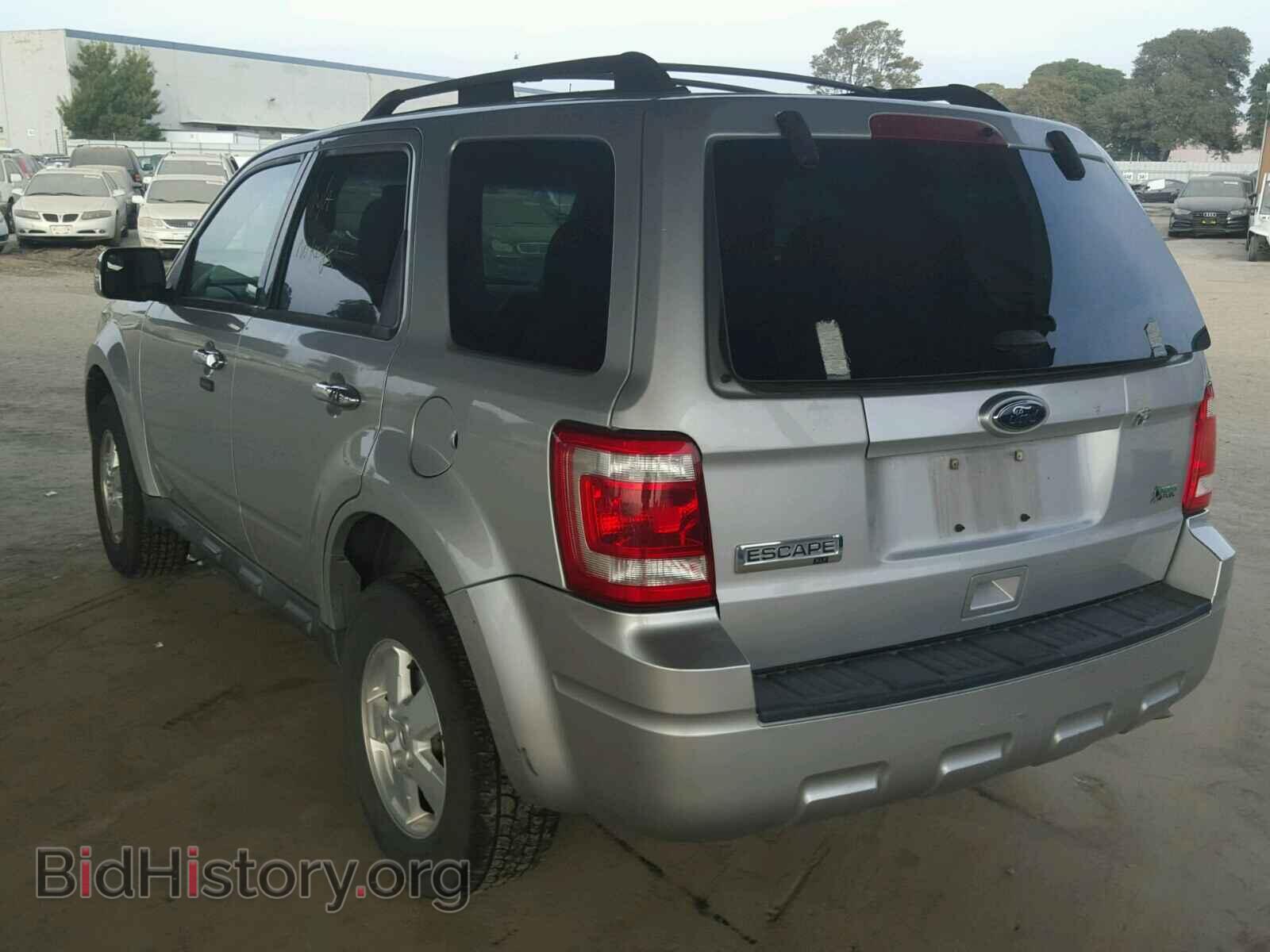 2011 FORD ESCAPE - VIN: 1FMCU0DG7BKA16255 - Фото 3