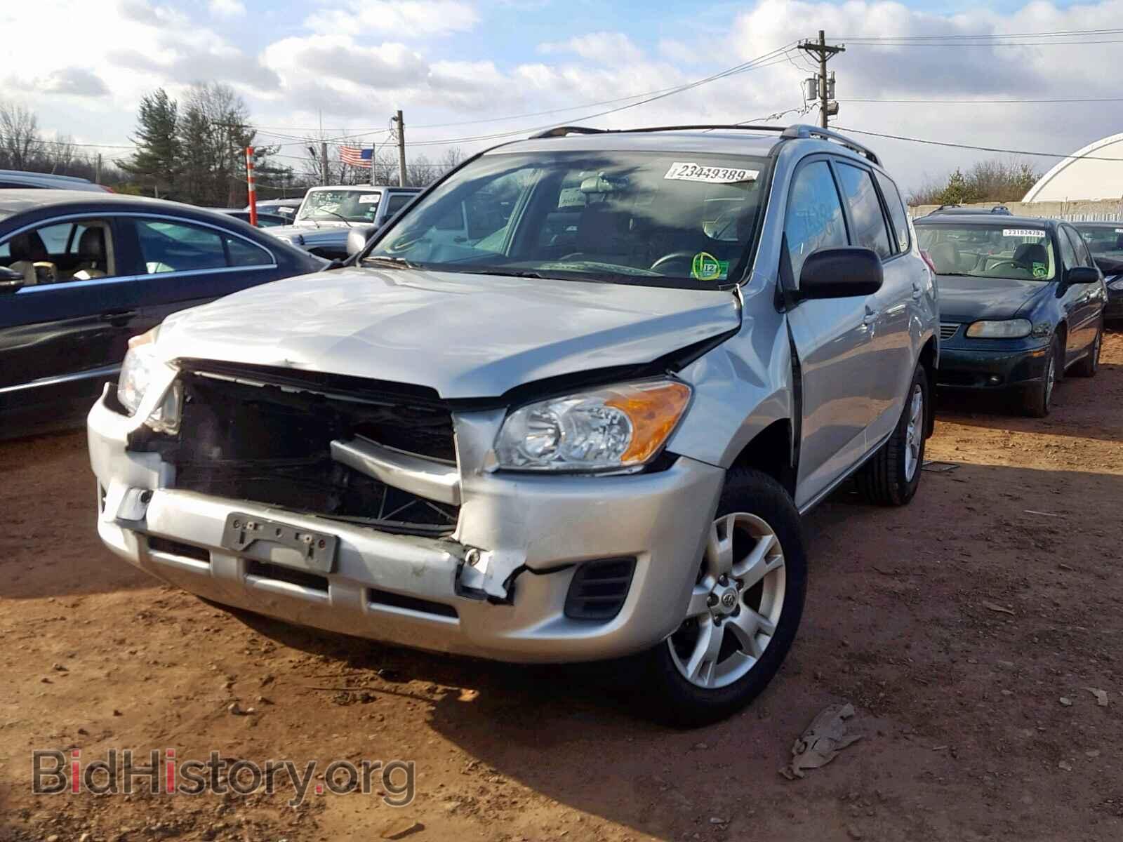 2011 TOYOTA RAV4 - VIN: 2T3BF4DV8BW100320 - Фото 2