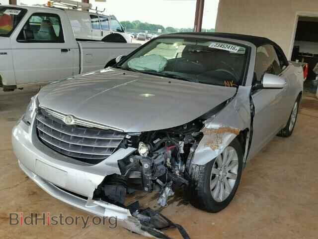 2010 CHRYSLER SEBRING - VIN: 1C3BC5ED3AN142957 - Фото 2