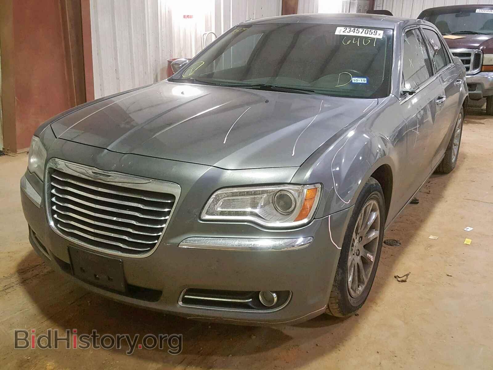 2011 CHRYSLER 300 - VIN: 2C3CA5CG2BH526407 - Фото 2