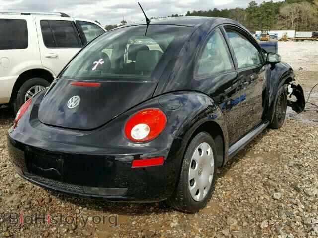 2010 VOLKSWAGEN BEETLE - VIN: 3VWPW3AG3AM017980 - Фото 4