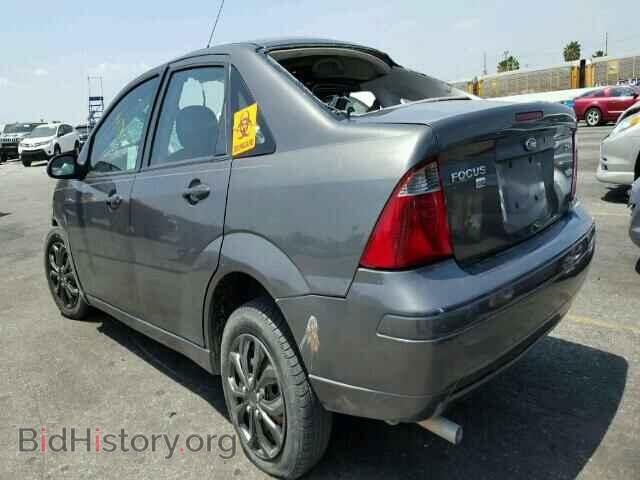 2005 FORD FOCUS - VIN: 1FAFP34N15W290515 - Photo 3
