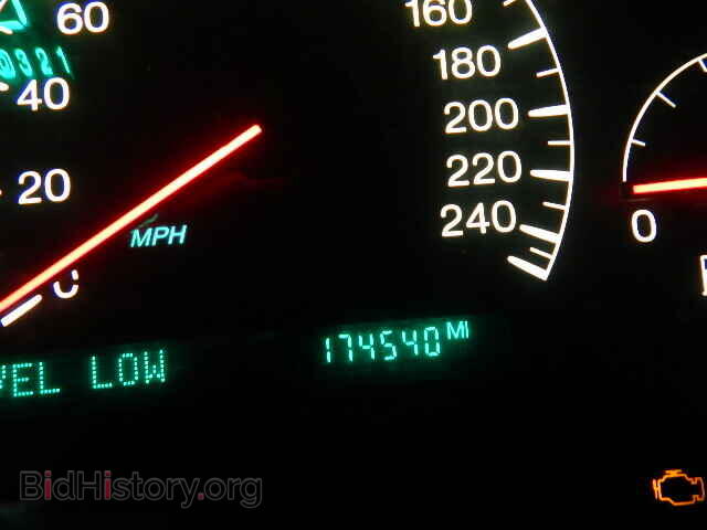 2000 CADILLAC DEVILLE - VIN: 1G6KF5793YU240496 - Фото 8