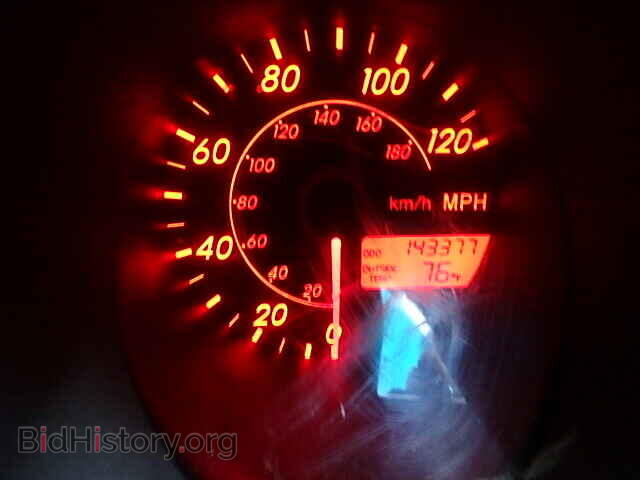 2003 TOYOTA COROLLA - VIN: 2T1KR32E13C127830 - Фото 8