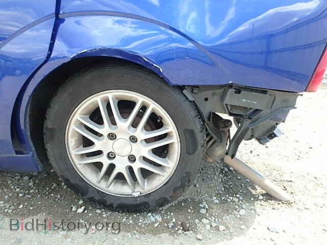 2005 FORD FOCUS - VIN: 1FAFP36N05W162697 - Фото 9
