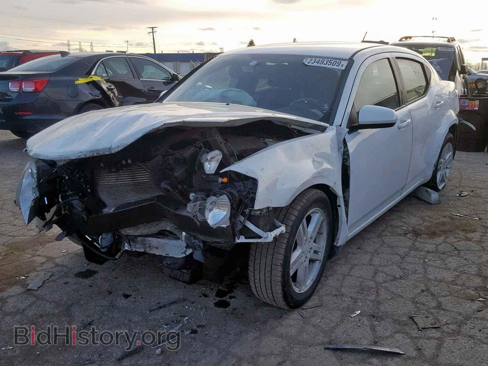 2011 DODGE AVENGER - VIN: 1B3BD1FB4BN555844 - Photo 2