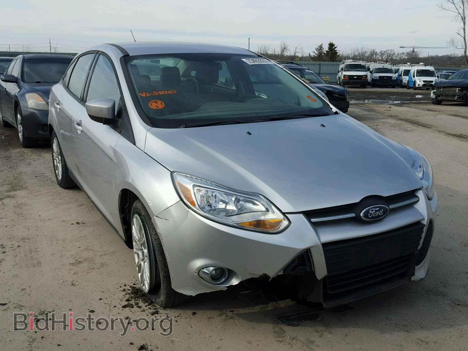 Photo 1FAHP3F26CL211110 - FORD FOCUS 2012