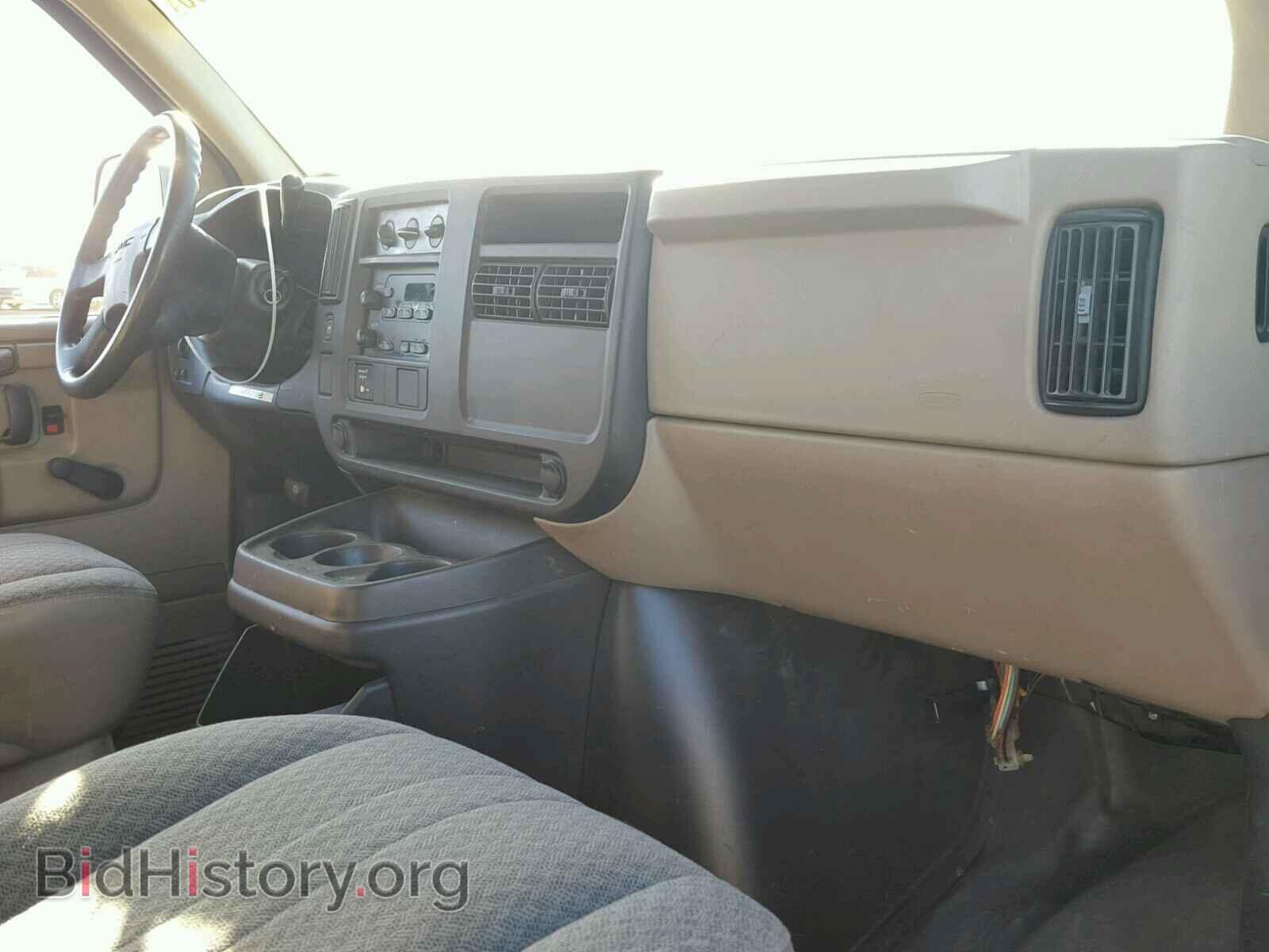2007 GMC SAVANA - VIN: 1GTHG35V871207423 - Фото 9