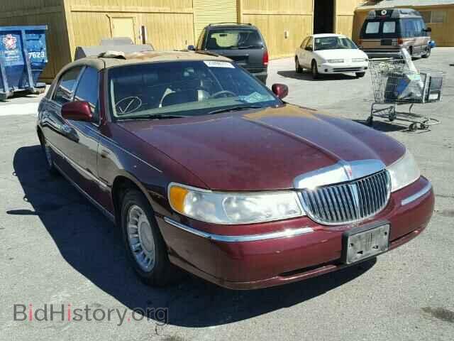 Photo 1LNHM81W2YY876568 - LINCOLN TOWNCAR 2000