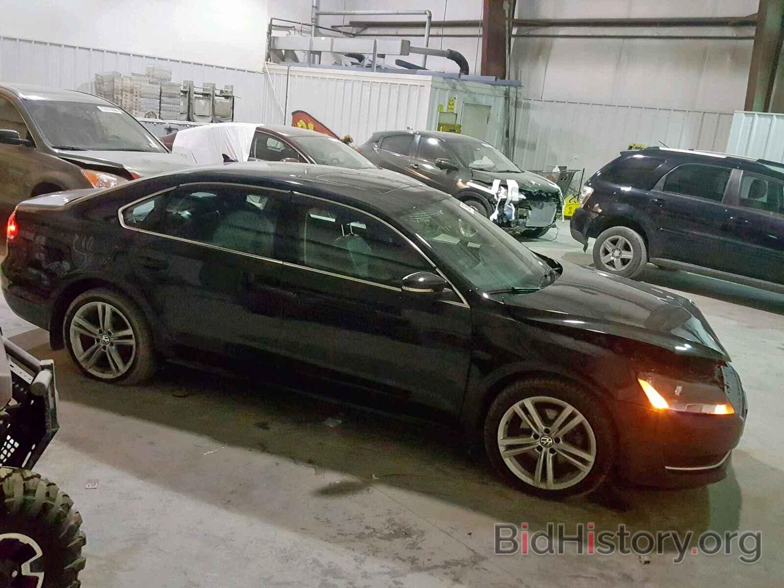 Photo 1VWBV7A36FC069212 - VOLKSWAGEN PASSAT 2015