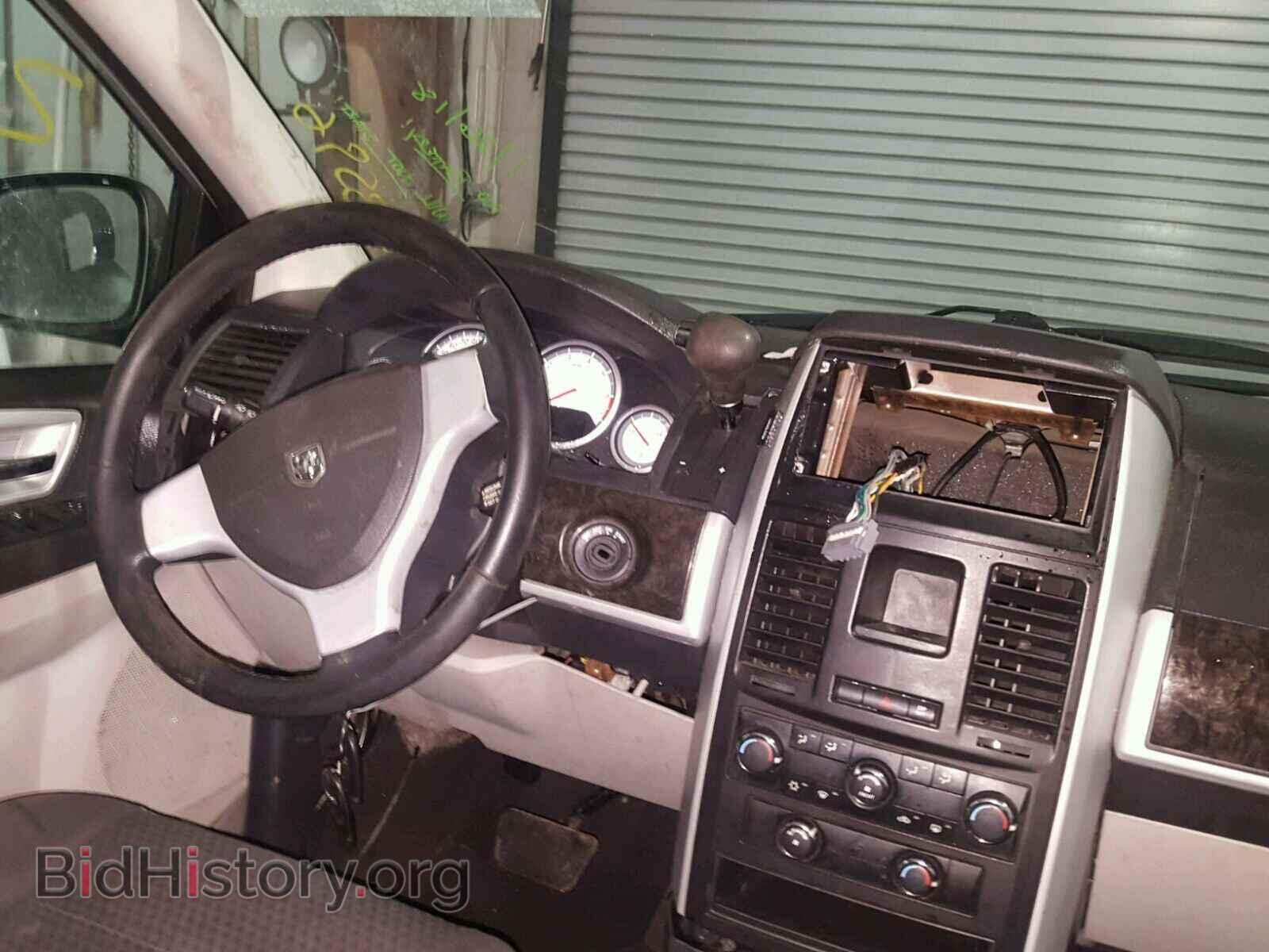 2010 DODGE CARAVAN - VIN: 2D4RN5D10AR154968 - Фото 9